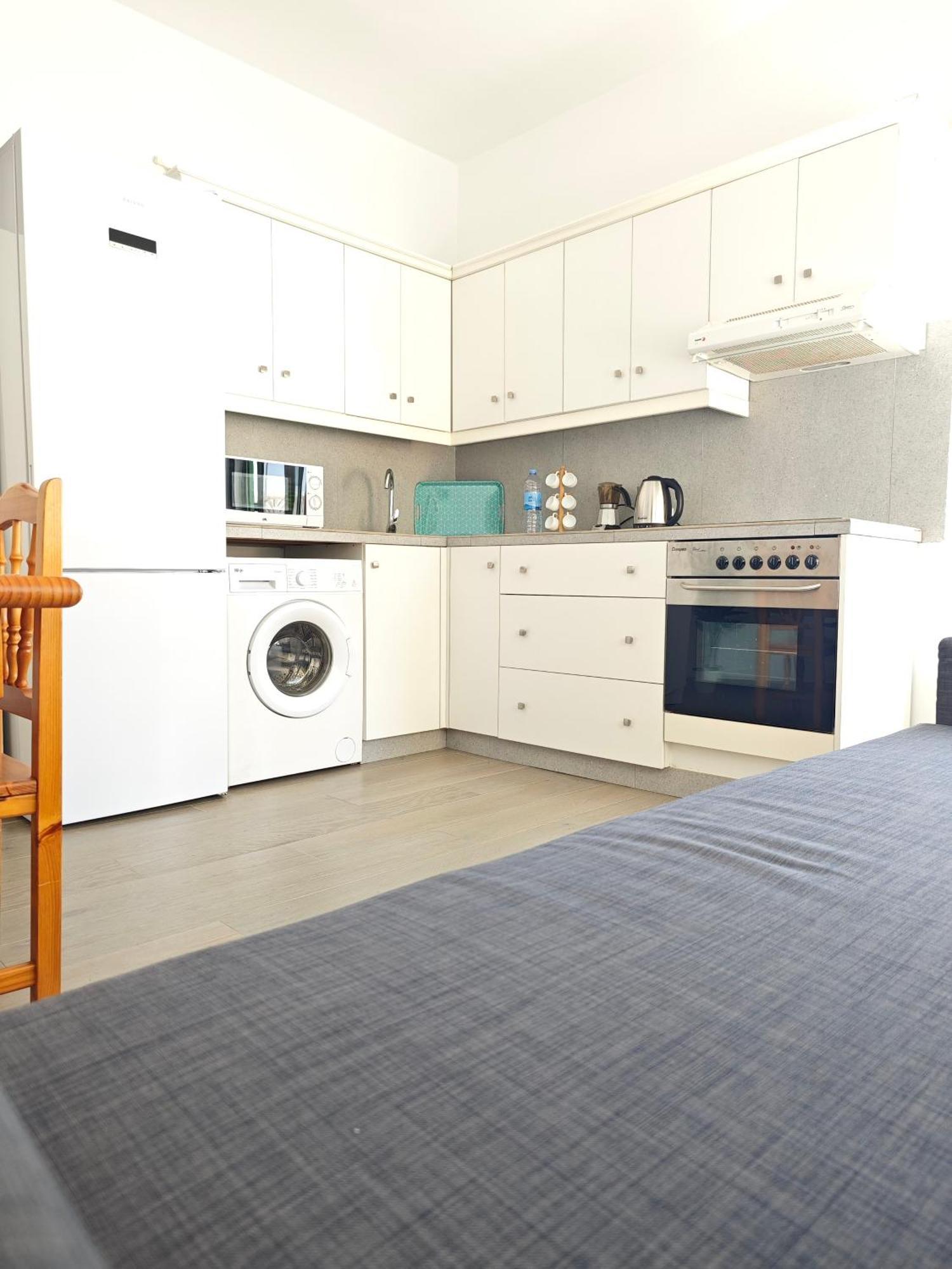 Cozy Apartment In Front Of The Natural Pools El Pris Екстериор снимка